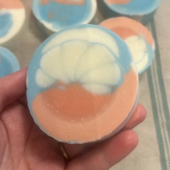 Tallow Soap- Patriotic Round Hand Crafted Bars - Picture 2 of 3